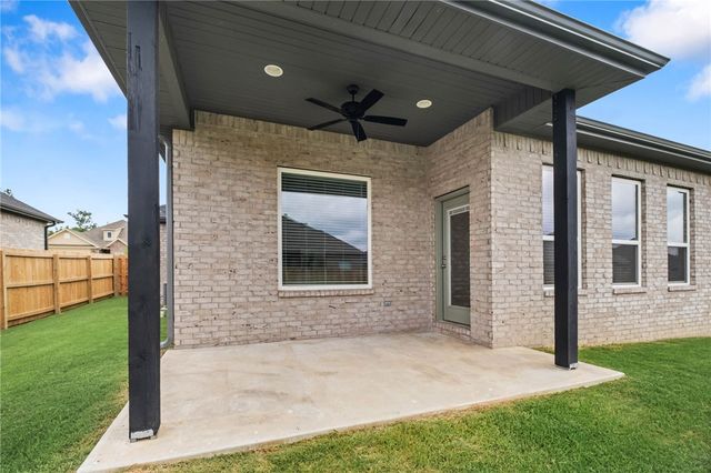 1451 Overcup Oak, Bentonville, AR 72713