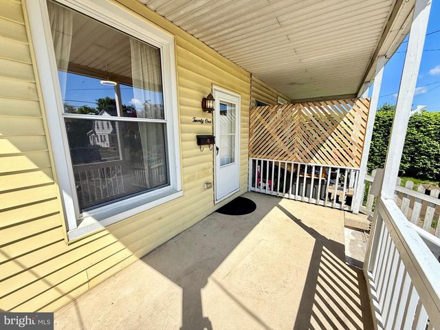 21 ALTOONA AVE, Enola, PA 17025