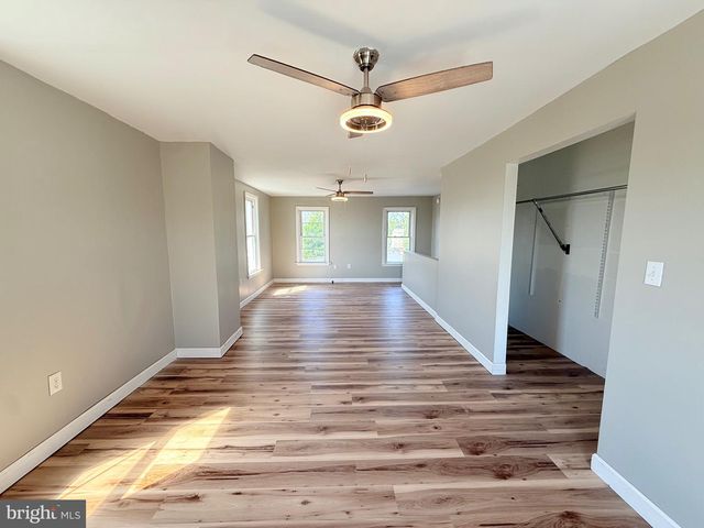 21 ALTOONA AVE, Enola, PA 17025