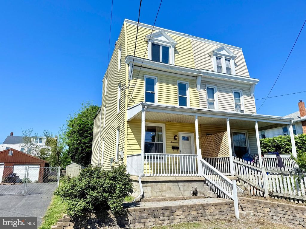 21 ALTOONA AVE, Enola, PA 17025