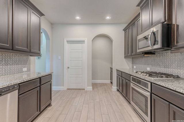 5838 Burro Stone, San Antonio, TX 78253