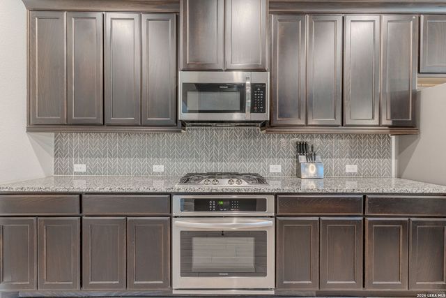 5838 Burro Stone, San Antonio, TX 78253
