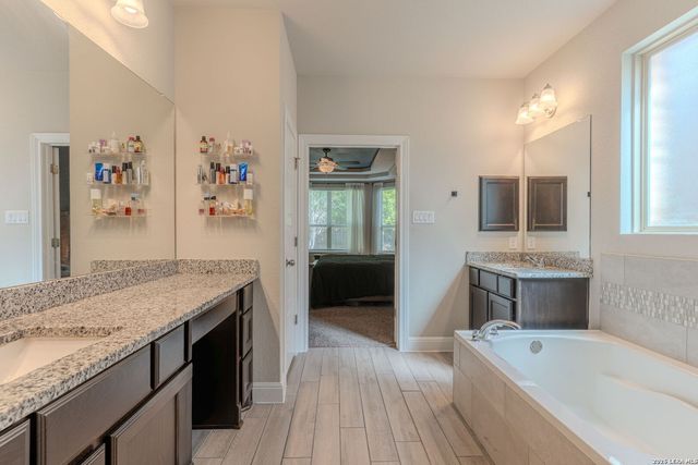 5838 Burro Stone, San Antonio, TX 78253