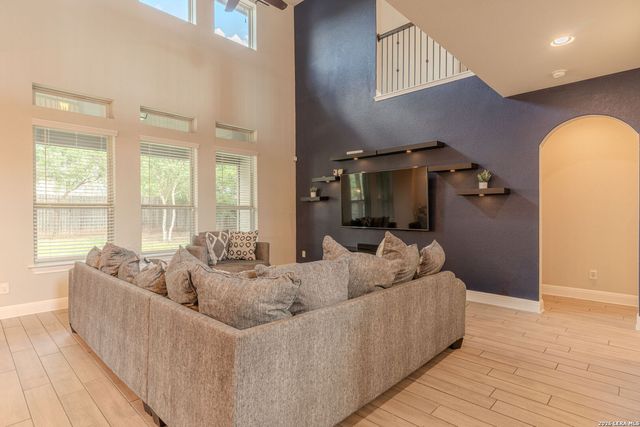 5838 Burro Stone, San Antonio, TX 78253