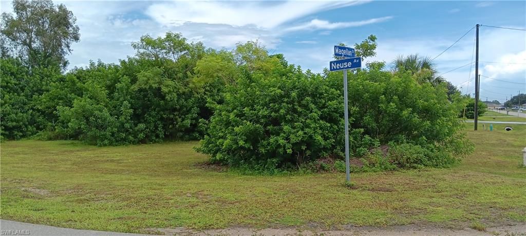 205 Magellan ST, FORT MYERS, FL 33913 — photo 3