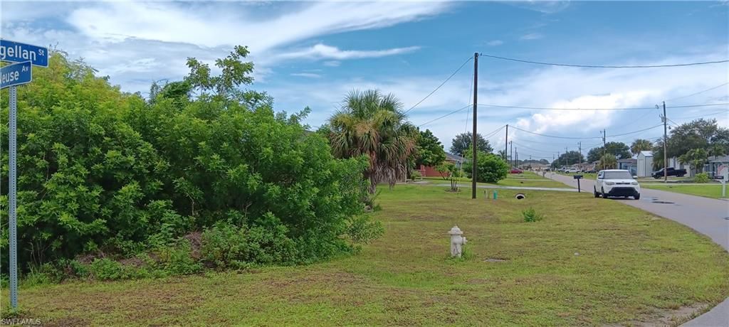 205 Magellan ST, FORT MYERS, FL 33913 — photo 4