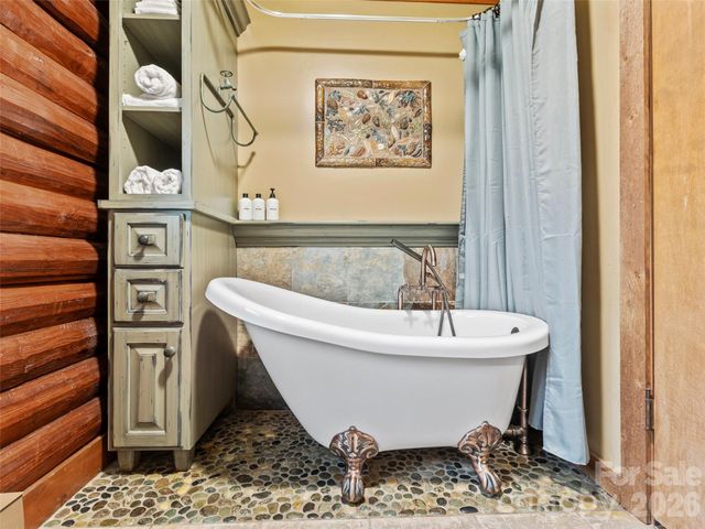 201 Liberty Road, Waynesville, NC 28785