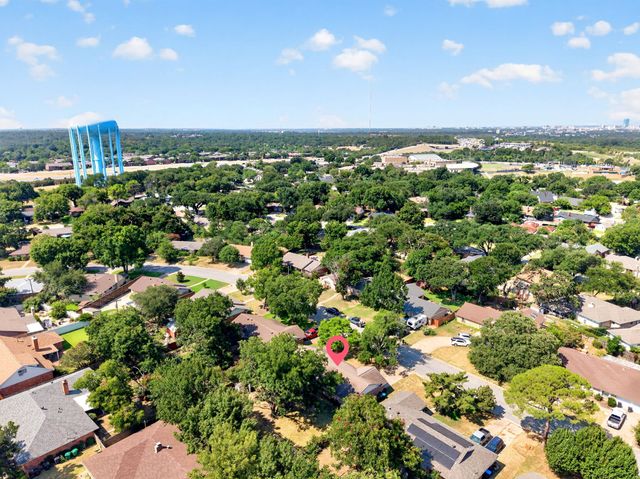 901 Lake Charles Avenue, Fort Worth, TX 76103