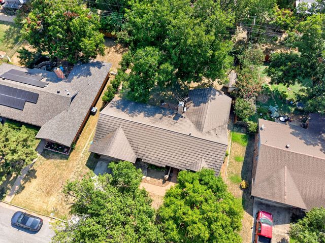 901 Lake Charles Avenue, Fort Worth, TX 76103