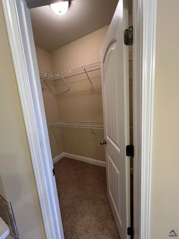 210 Lydia Drive, Bonaire, GA 31005