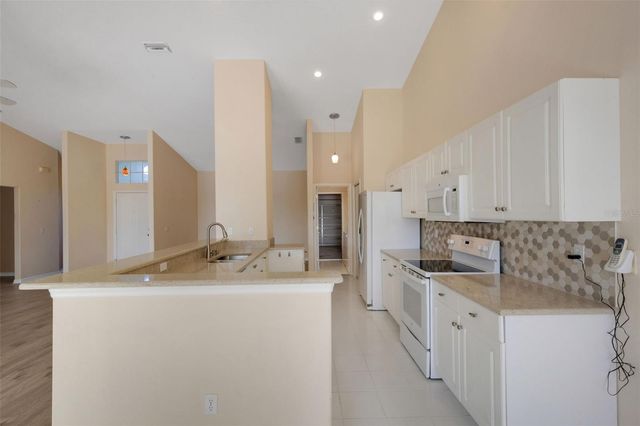 8976 WHITEMARSH AVENUE, Sarasota, FL 34238