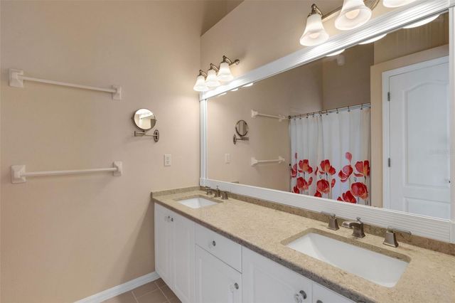 8976 WHITEMARSH AVENUE, Sarasota, FL 34238