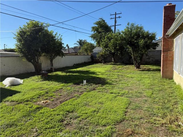 1528 E Raymond, Ontario, CA 91764