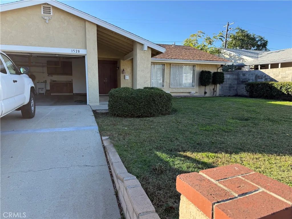 1528 E Raymond, Ontario, CA 91764