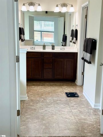 34 Killarney Lane, Greer, SC 29650
