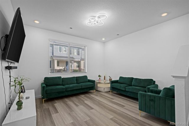 27602 E 1st Avenue, Aurora, CO 80018