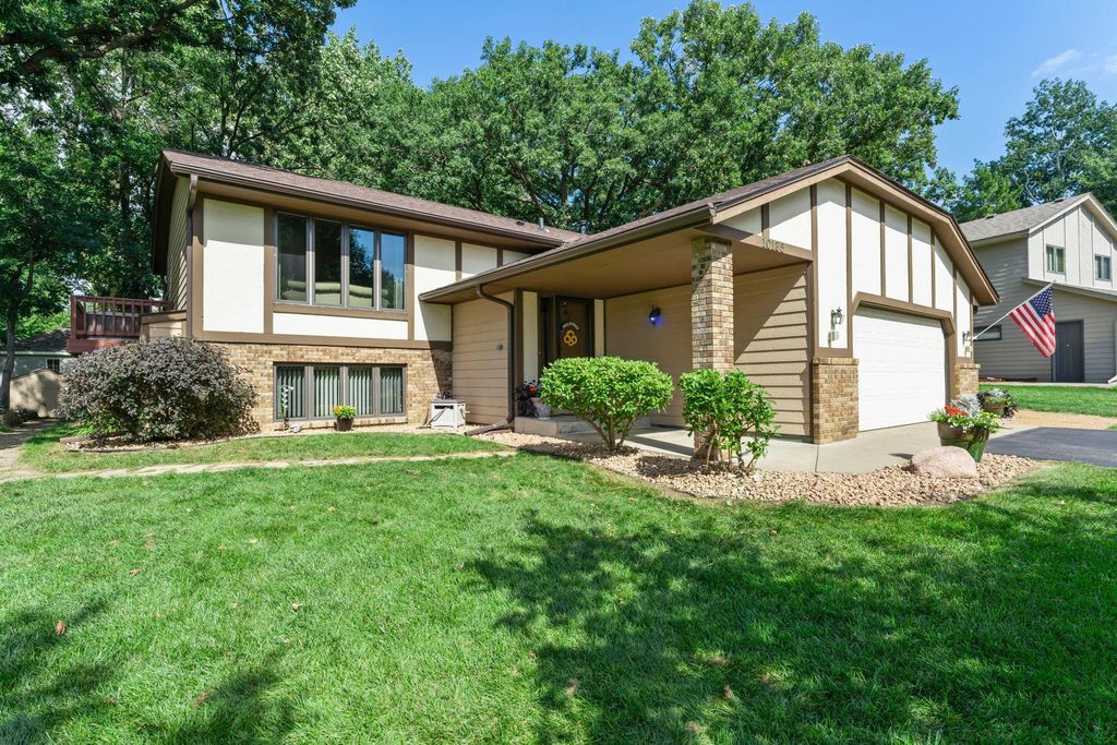 10185 Upper 178th Street W, Lakeville, MN 55044