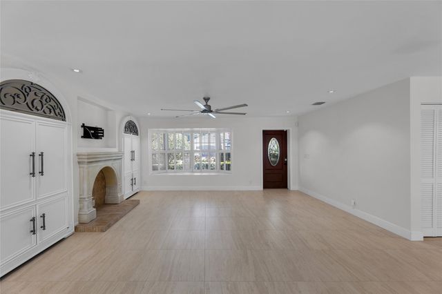 2401 NE 47TH Street, Lighthouse Point, FL 33064