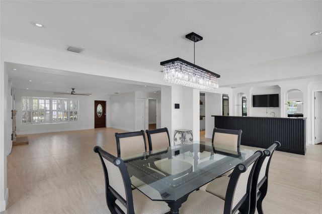 2401 NE 47TH Street, Lighthouse Point, FL 33064