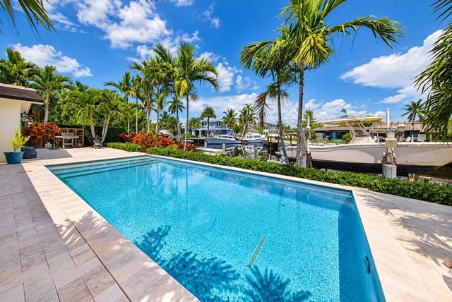 2401 NE 47TH Street, Lighthouse Point, FL 33064