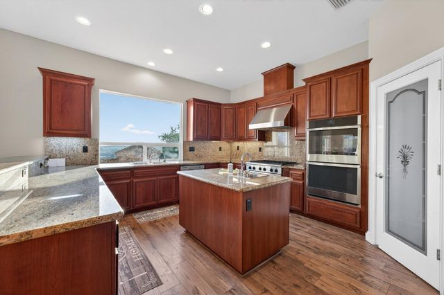 6036 Penela Way, El Dorado Hills, CA 95762