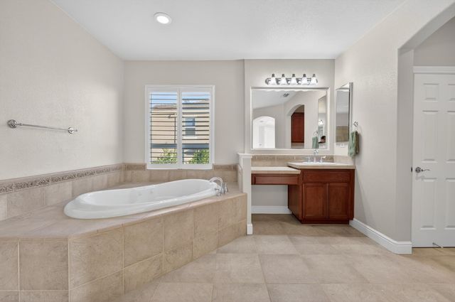 6036 Penela Way, El Dorado Hills, CA 95762