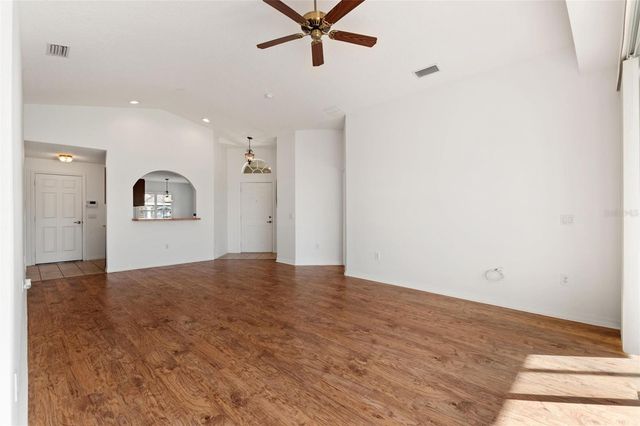 232 OAK HAMMOCK DR, Davenport, FL 33837