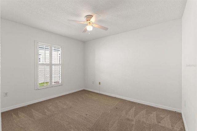 232 OAK HAMMOCK DR, Davenport, FL 33837