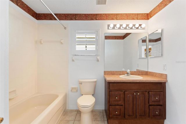 232 OAK HAMMOCK DR, Davenport, FL 33837