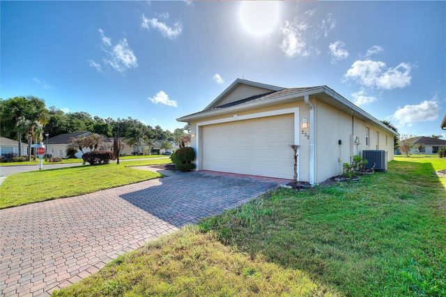 232 OAK HAMMOCK DR, Davenport, FL 33837