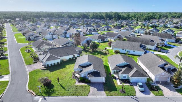 232 OAK HAMMOCK DR, Davenport, FL 33837