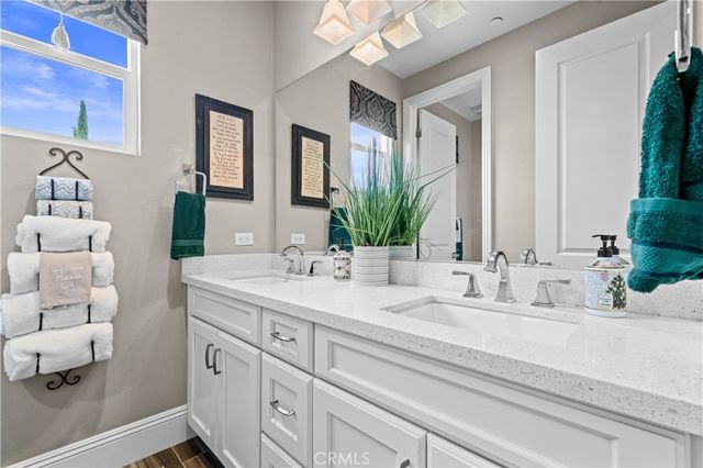 35367 Weather Way, Murrieta, CA 92563