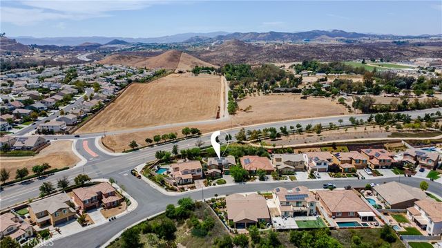 35367 Weather Way, Murrieta, CA 92563