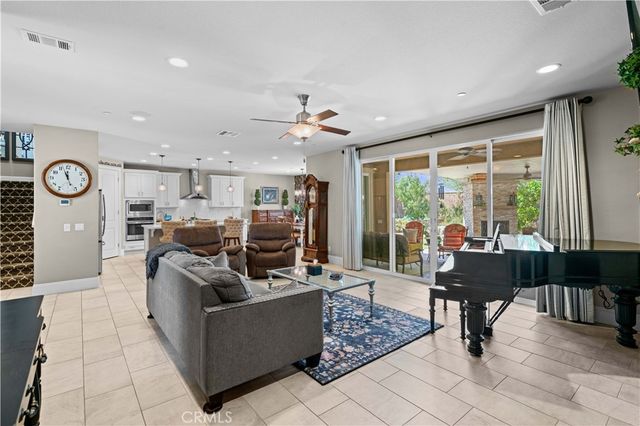 35367 Weather Way, Murrieta, CA 92563