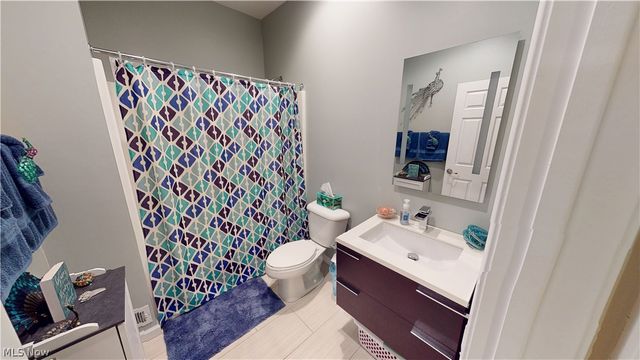 1454 E 105th Street, Cleveland, OH 44106