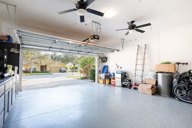 201 COMPASS ROSE DRIVE, Groveland, FL 34736