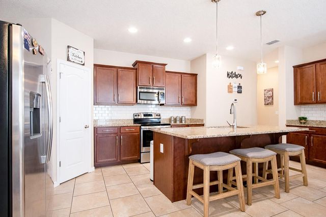 201 COMPASS ROSE DRIVE, Groveland, FL 34736