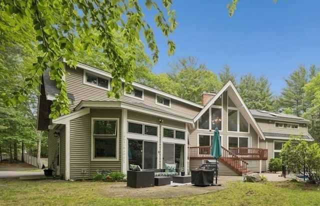10 Cold Harbor Drive, Northborough, MA 01532