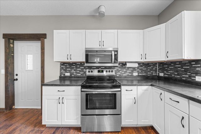 1013 70th Avenue, Roberts, WI 54023