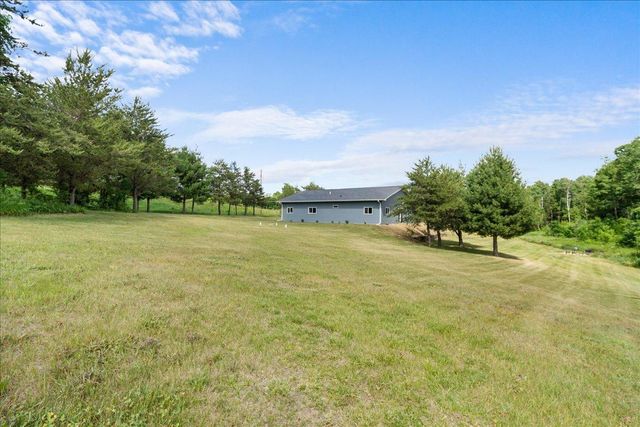 1013 70th Avenue, Roberts, WI 54023