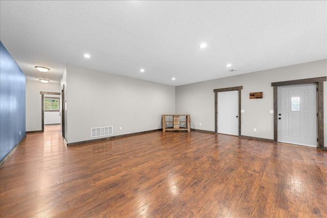 1013 70th Avenue, Roberts, WI 54023