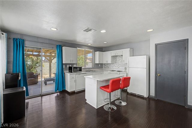 5854 Dana Rogers Drive, Las Vegas, NV 89110