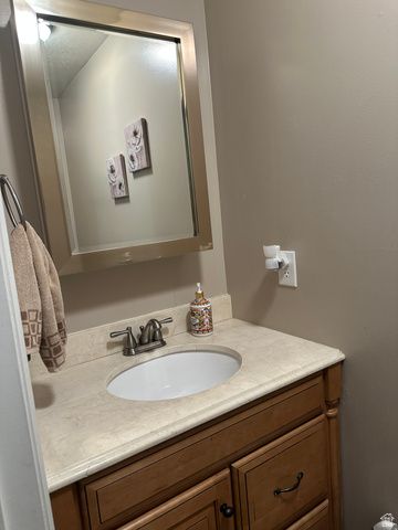 5438 S BRANDONWOOD DR, Salt Lake City, UT 84123