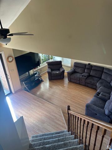 5438 S BRANDONWOOD DR, Salt Lake City, UT 84123