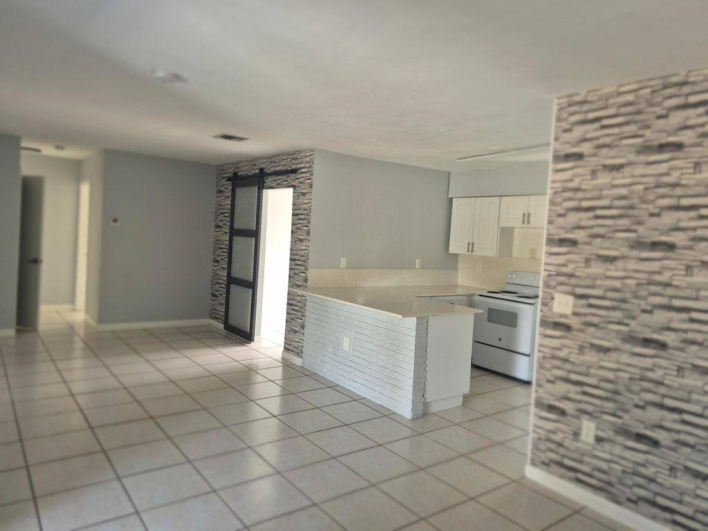 7221 Venetian Street 4, Miramar, FL 33023