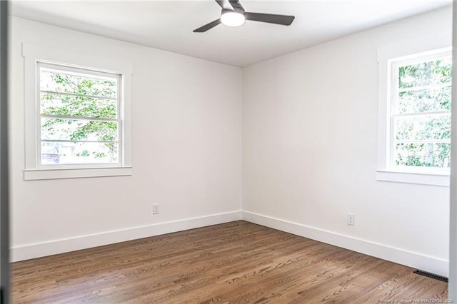 1710 N Poplar Street, Aberdeen, NC 28315