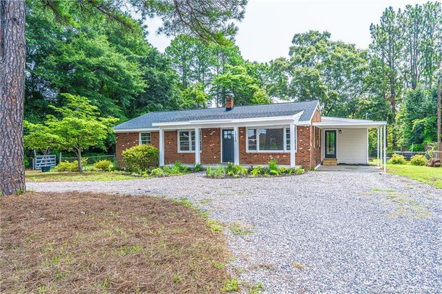 1710 N Poplar Street, Aberdeen, NC 28315