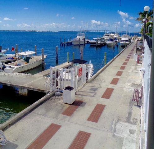 999 Brickell Bay Drive 809, Miami, FL 33131