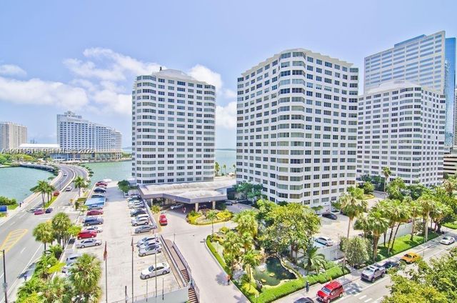 999 Brickell Bay Drive 809, Miami, FL 33131