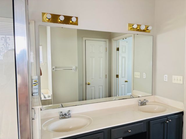 7105 QUEENS CROWN DR, Unincorporated, TN 38125